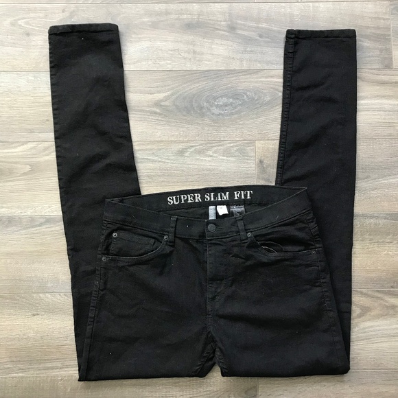 divided super skinny fit